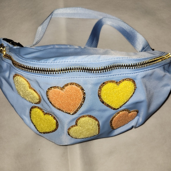 Stoney clover lane jumbo fanny nwot periwinkle with heart patches nwt - Picture 3 of 6